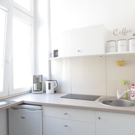 Lovely Apartment In The Heart Of The Old Town غدانسك المظهر الخارجي الصورة